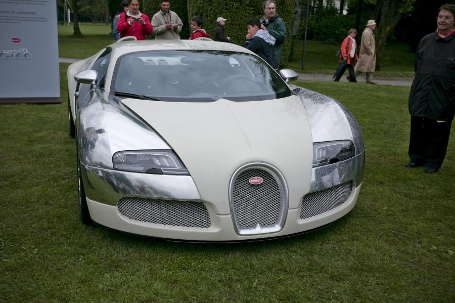  Bugatti Veyron 16.4 Centenaire 2009 года  (фото 37 из 130)